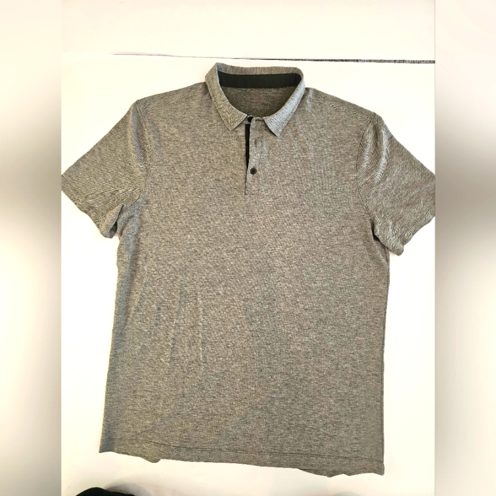 Men’s Lululemon Polo **No Tag Size On It** See Measuraments Please.
